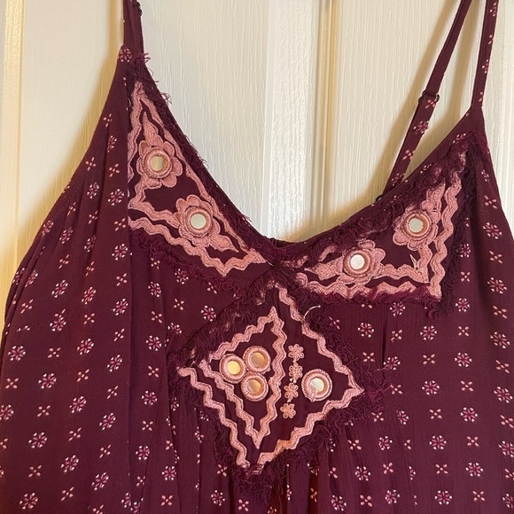 Burgundy mini dress with skinny straps - Picture 2 of 5